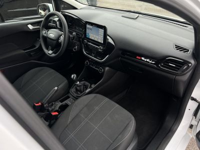 FORD FIESTA 1.5 TDCi Titanium Technology NAVI Telefon-tükrözés Digitklíma Bluetooth Tolatóradar