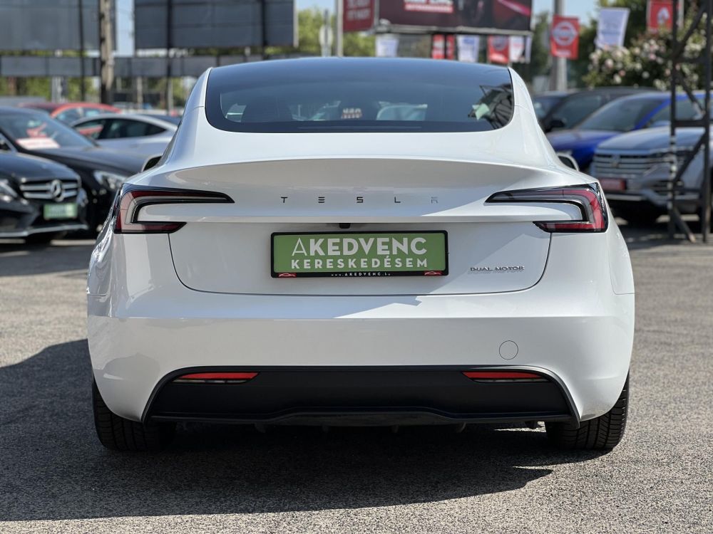 TESLA MODEL 3 Long Range AWD (Automata) HIGHLAND 67e km. AMD Ryzen. mátrix LED. ülésszellőztetés. 2032-ig garanciális!