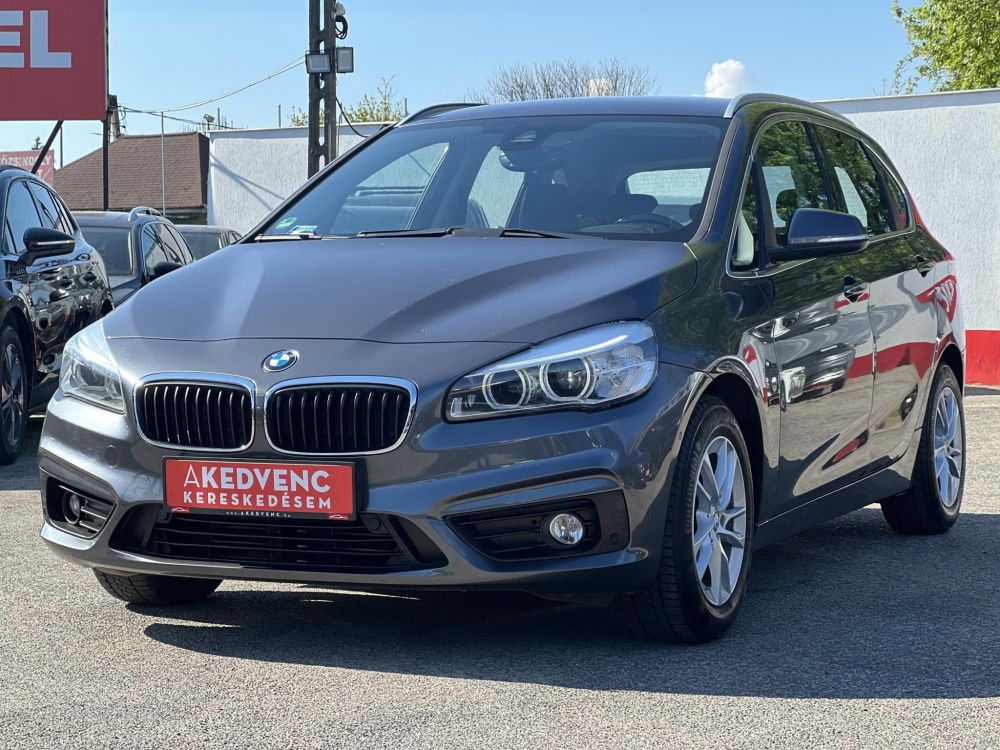 BMW 218i Advantage (Automata) Active Tourer 70e km. tempomat. ülésfűtés. keyless. kamera. 2 gyári kulcs!