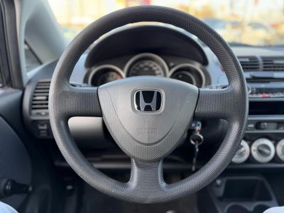 HONDA JAZZ 1.2 S Cool Nincs extra. Nincs csicsa. Csak egy megbízható autó!