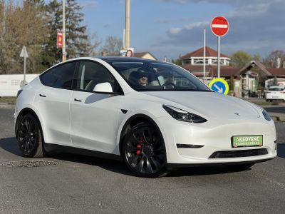 TESLA MODEL Y Performance AWD (Automata) 63e km. AMD Ryzen. mátrix LED. hőszivattyú. garanciális 2030-ig!