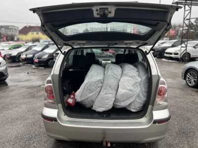 TOYOTA COROLLA VERSO 1.8 Linea Sol 7 személyes frissen szervizelt. tempomat. digit klíma. vonóhorog