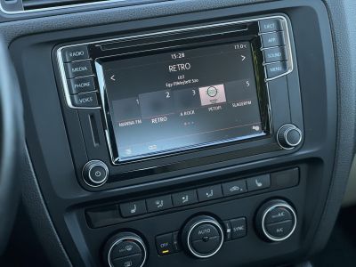 VOLKSWAGEN JETTA VI 1.4 TSI BMT Comfortline