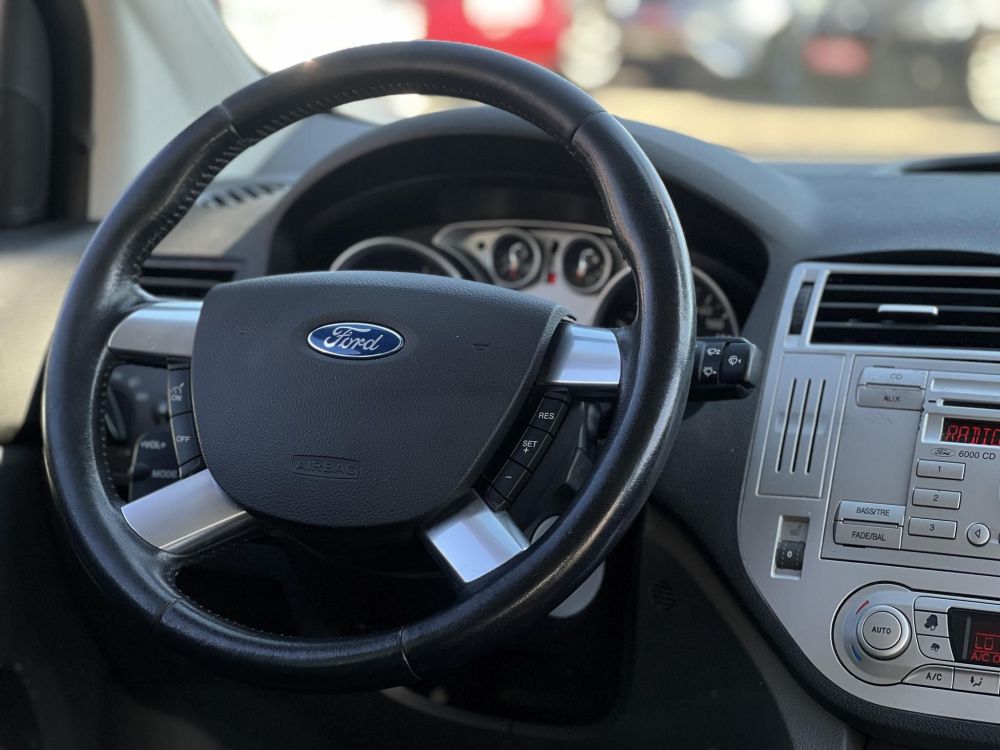 FORD KUGA 2.0 TDCi Titanium 4WD Magyarországi. ülésfűtés. keyless. tempomat. első-hátsó parkolóradar. bőrbelső!