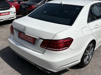MERCEDES-BENZ E 220 BlueTEC (BlueEFFICIENCY) Avantgarde 9G-TRONIC Klíma Tempomat Bluetooth Parkradar El.ablak!
