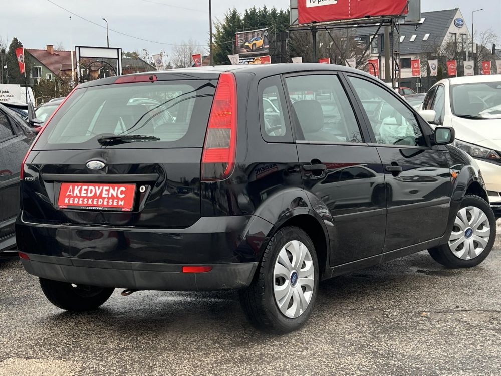 FORD FIESTA 1.3 Comfort Semmi extra.....még 1 év műszaki!