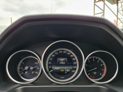 MERCEDES-BENZ E 200 NATURAL GAS DRIVE Elegance (Automata) Nagyszerviz után! Tempomat Napfénytető Ülésfűtés Navi Bőr