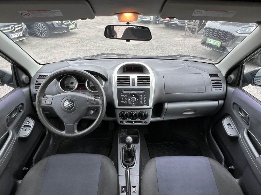 SUZUKI IGNIS 1.3 GLX AC Magyarországi. klíma. ülésfűtés. vonóhorog. 4 évszakos gumik!