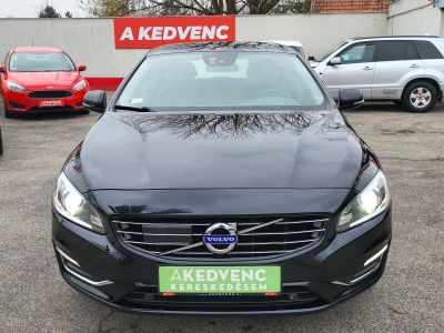 VOLVO V60 2.4 D [D6] PHEV AWD Momentum Geartronic Xenon Navi Tempomat PDC Ülésfűtés Memória Vonóhorog