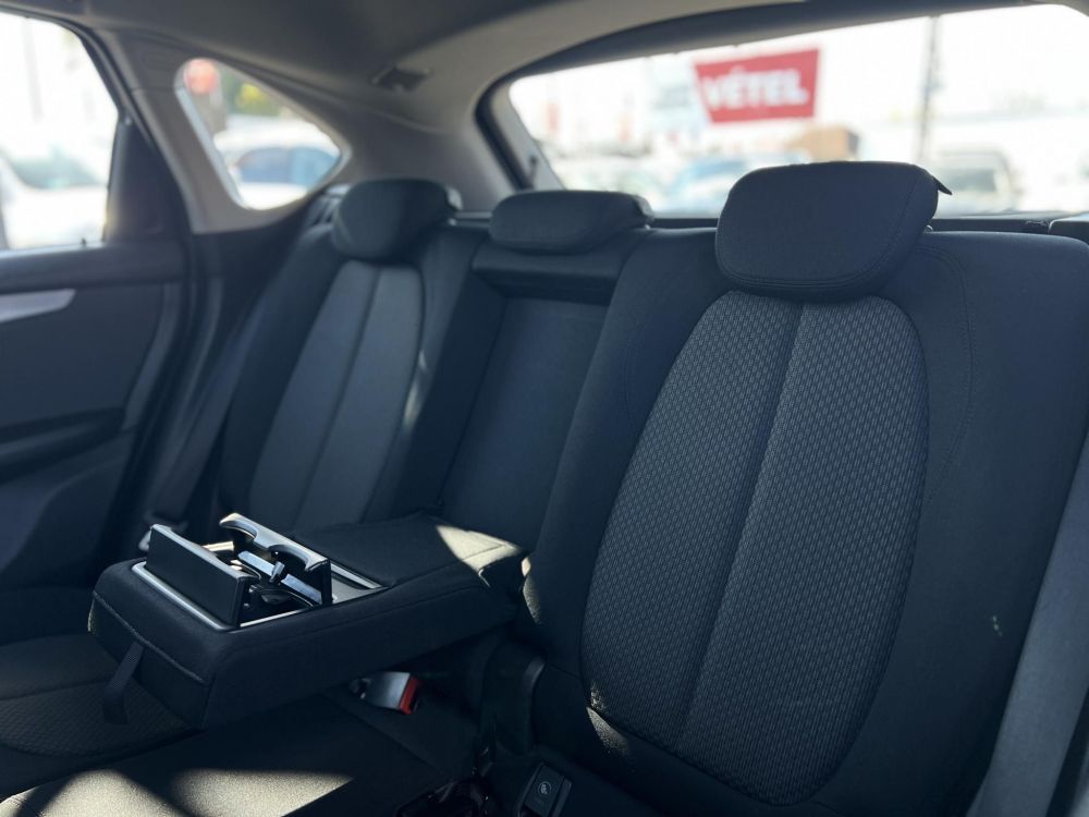 BMW 218i Advantage (Automata) Active Tourer 70e km. tempomat. ülésfűtés. keyless. kamera. 2 gyári kulcs!