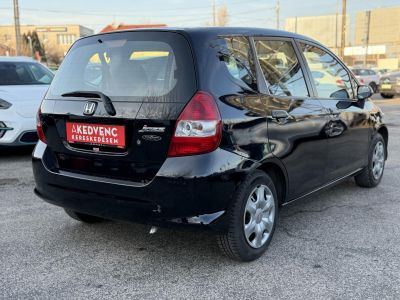 HONDA JAZZ 1.2 S Cool Nincs extra. Nincs csicsa. Csak egy megbízható autó!
