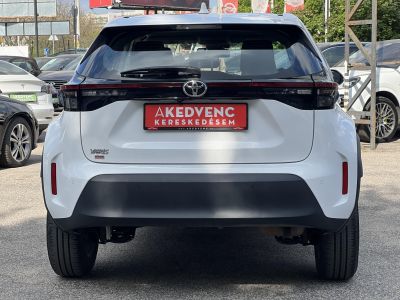 TOYOTA YARIS CROSS 1.5 VVT-i Active Gyári garancia Carplay Űlésfűtés 42e km!