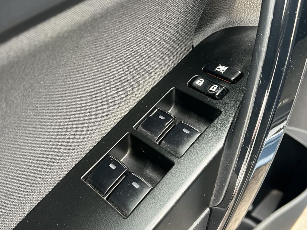 TOYOTA AURIS Touring Sports 1.8 HSD Active Trend+ (Automata) Élő hibrid garancia! Tempomat Ülésfűtés Kamera Keyless Bluetooth