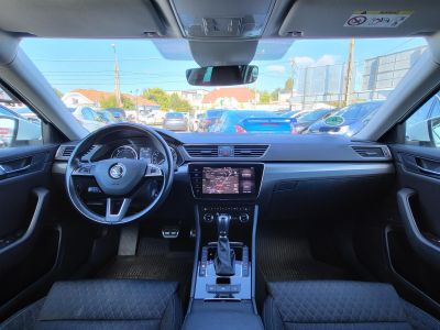 SKODA SUPERB Combi 2.0 TDI SCR Style DSG M.o.-i. Xenon Távtartó Sávtartó Navi Carplay Memória Canton Vonóhorog