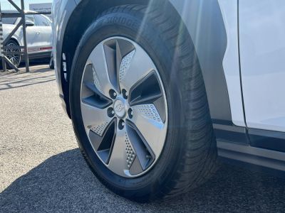 HYUNDAI KONA EV 64kWh Premium Magas felszereltség. megkímélt állapot! LED fényszóró Kamera Keyless Android!