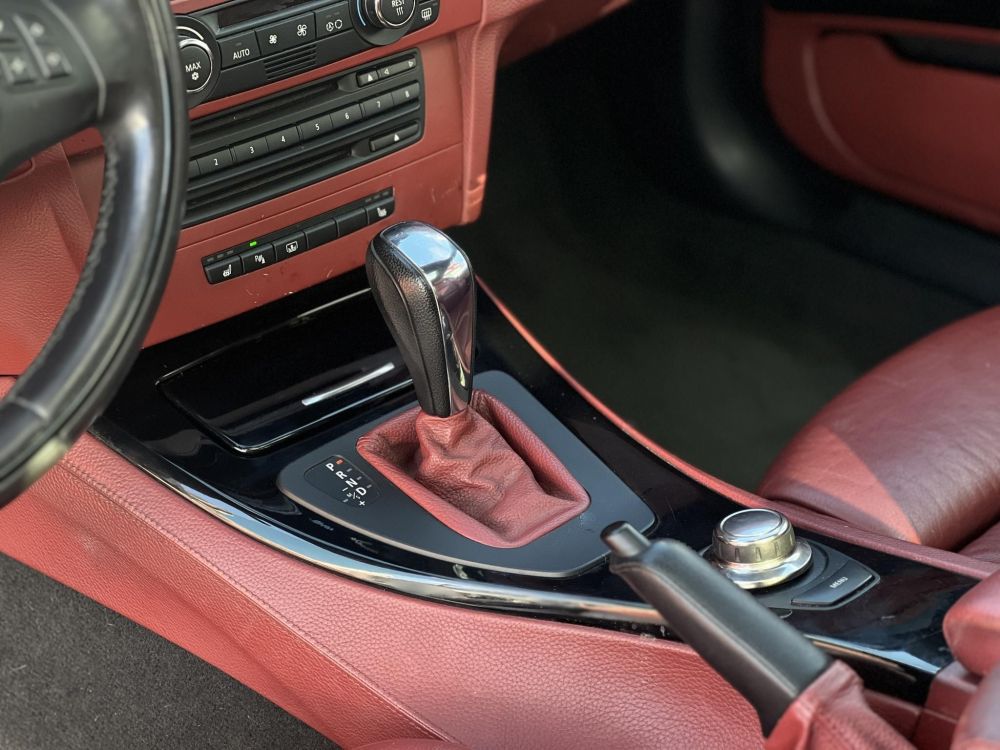 BMW 335d (Automata) Individual M57. napfénytető. xenon. combtámasz. memória. kormányváltó