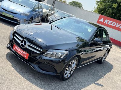 MERCEDES-BENZ C 400 4Matic 7G-TRONIC 72e km. M.o.-i. LED Memória Ülésfűtés PDC Bluetooth Újszerű