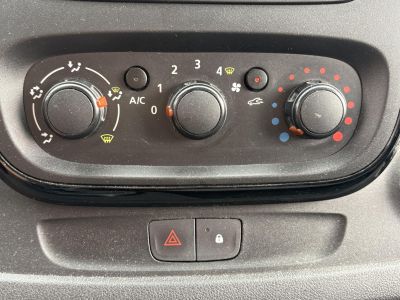 OPEL VIVARO 1.6 CDTI L1H1 2.7t Start-Stop Euro 6 (9 személyes) BRUTTÓ. ÁFÁS ÁR! M.o.-i. 1.tul. Tempomat Klíma Tolatóradar