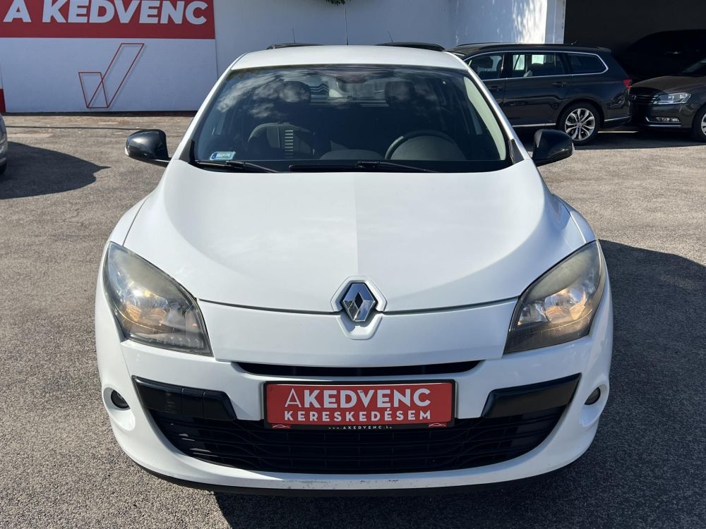 RENAULT MEGANE 1.6 Expression Magyarországi Tempomat Digitklíma 4x.elablak