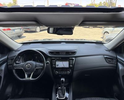 NISSAN X-TRAIL 1.3 DIG-T Tekna DCT (7 személyes ) Magyarországi Panorámatető Navi Bluetooth Szervizelt!