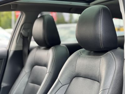 TOYOTA AVENSIS Touring Sports 2.0 D-4D Executive Magyarországi. Gyári fényezés. Végig vezetett szervizkönyv!