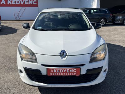 RENAULT MEGANE 1.6 Expression Magyarországi Tempomat Digitklíma 4x.elablak