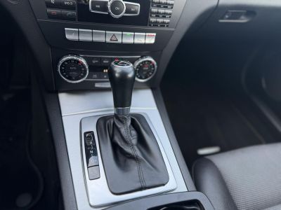MERCEDES-BENZ C 220 T CDI BlueEFFICIENCY Avantgarde (Automata) Magyarországi Teljes szerviztörténet!