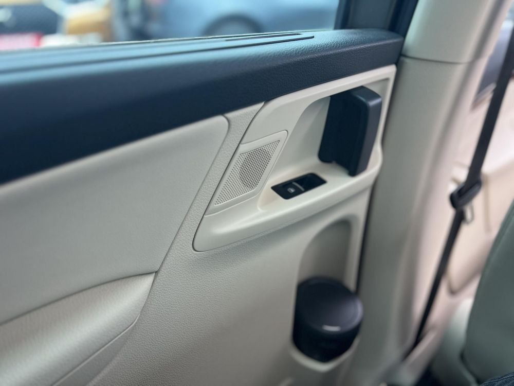 VOLKSWAGEN SHARAN 2.0 TDI BMT SCR Highline 4Motion DSG Egyedülálló szépség! Vaj bőr. tető. 4x4. 158e km+sok extra