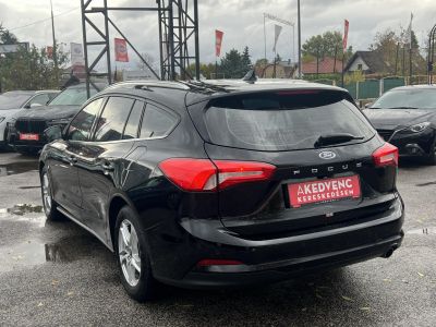 FORD FOCUS 1.0 EcoBoost Connected M.o.-i 1.tul. Márkaszervizelt! Carplay