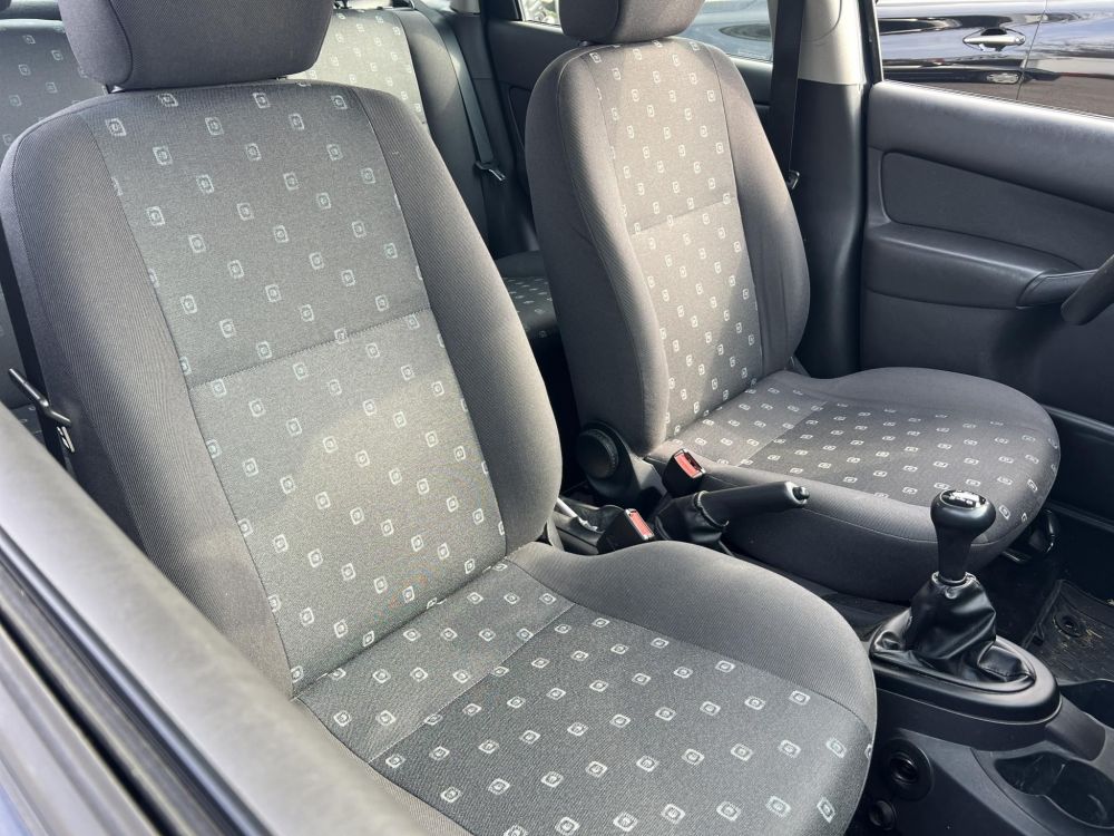 FORD FOCUS 1.4 Ambiente M.o.-i. 1.tul. Friss műszaki vizsga. Kifogástalan állapot!