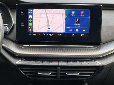 SKODA OCTAVIA Combi 2.0 TDI SCR RS DSG Magyarországi. Gyári fényezés. Végig vezetett szervizkönyv!