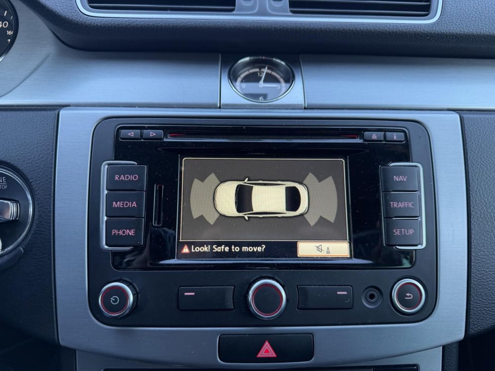 VOLKSWAGEN CC 2.0 CR TDI BMT DSG [5 személy] Xenon Tempomat Ülésfűtés PDC Navi Bluetooth 2 gyári kulcs!