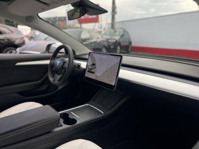 TESLA MODEL 3 Long Range AWD (Automata) 63e km. sérülésmentes. mátrix LED. hőszivattyú. premium hifi. FEHÉR BELSŐ!