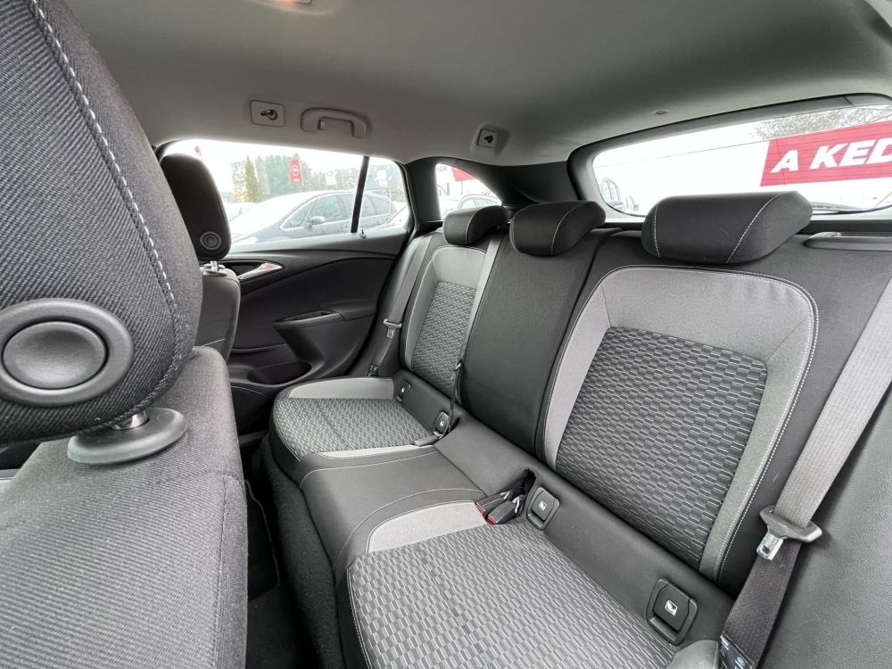 OPEL ASTRA K Sports Tourer 1.5 CDTI Business Edition Tolatóradar. tempomat. keveset futott