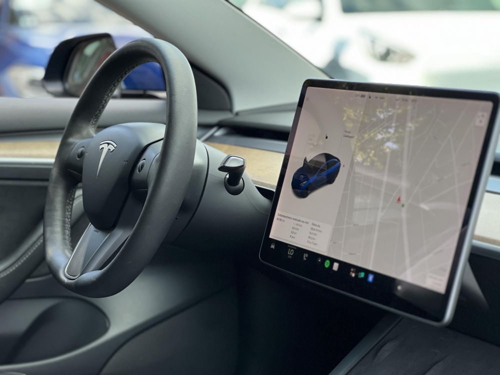 TESLA MODEL 3 Long Range AWD (Automata) 90e km. mátrix LED. hőszivattyú. garanciális!