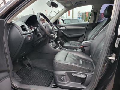 AUDI Q3 2.0 TDI DPF quattro S-tronic S Line LED Bőrbelső Navigáció Ülésfűtés Tempomat Start-Stop PDC