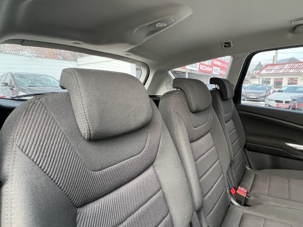 FORD S-MAX 2.0 TDCi Business Powershift Klíma Tempomat Bluetooth Navi!