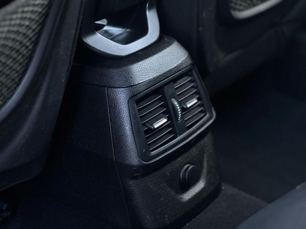 BMW 218i Advantage (Automata) Active Tourer 70e km. tempomat. ülésfűtés. keyless. kamera. 2 gyári kulcs!