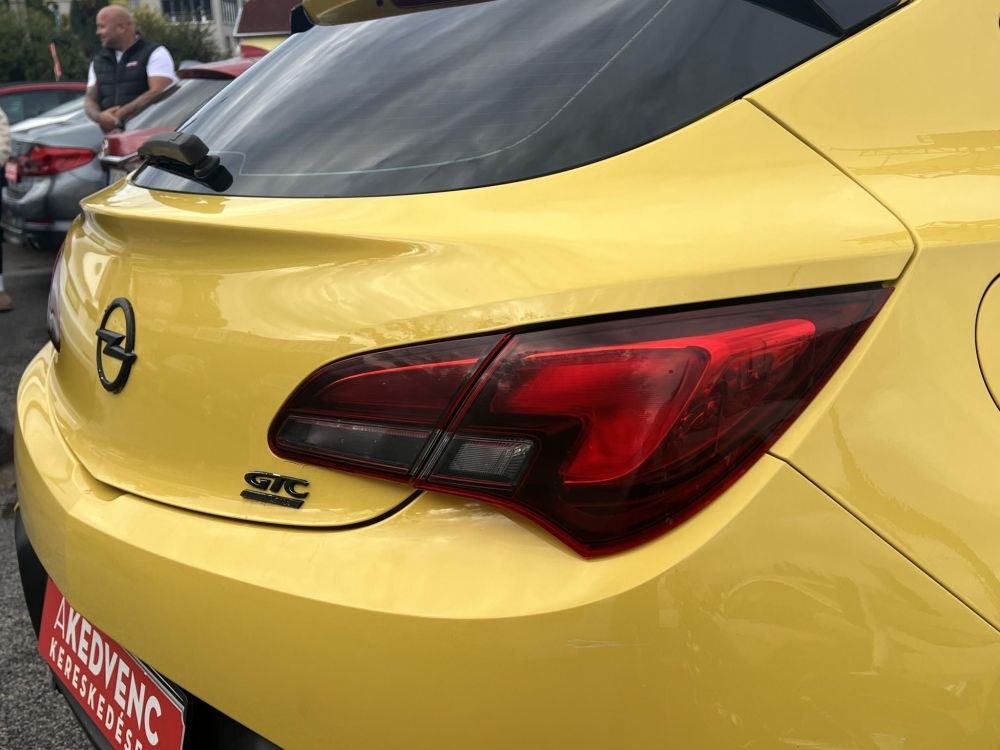 OPEL ASTRA J GTC 2.0 CDTI Start-Stop Sport Teljes nagyszerviz után!