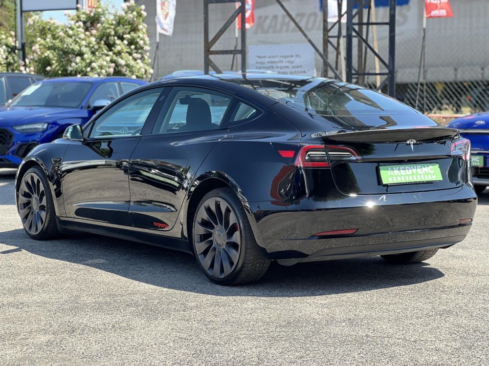 TESLA MODEL 3 Performance AWD (Automata) 106e km. mátrix LED. AMD Ryzen. hőszivattyú. garanciális!