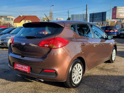 KIA CEE'D 1.4 CVVT LX Klíma Tempomat Bluetooth Tolatóradar Kormányfűtés!