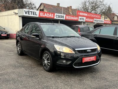 FORD FOCUS 1.8 TDCi Ghia Magyarországi Napfénytető Tempomat Vonóhorog Digitklíma