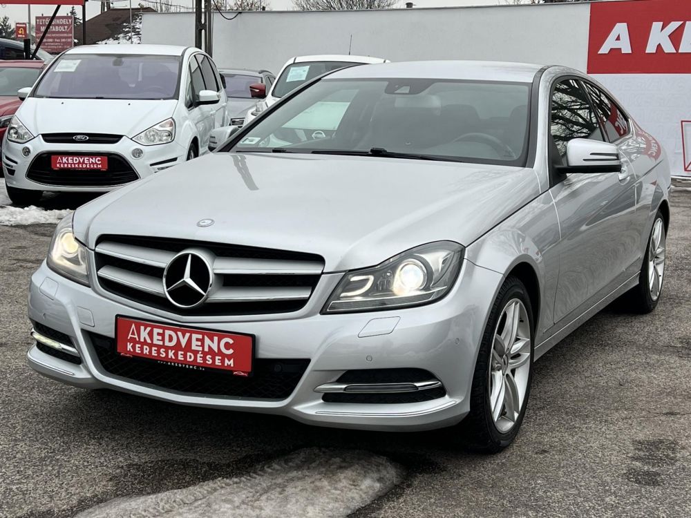 MERCEDES-BENZ C 220 CDI BlueEFFICIENCY (Automata) Xenon Tempomat Ülésfűtés Navi Bluetooth Rendszeresen szervizelt!