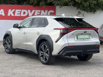 TOYOTA BZ4X Executive AWD 15e km. JBL. magas felszereltség!