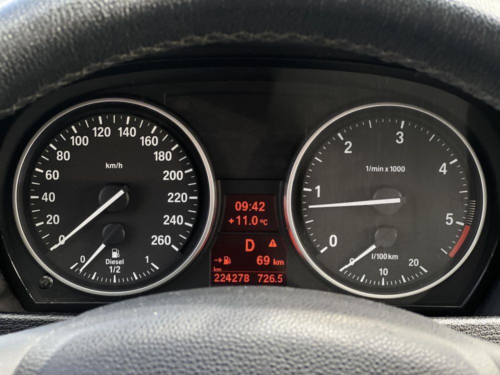 BMW X1 xDrive18d (Automata) 4 évszakos gumik!