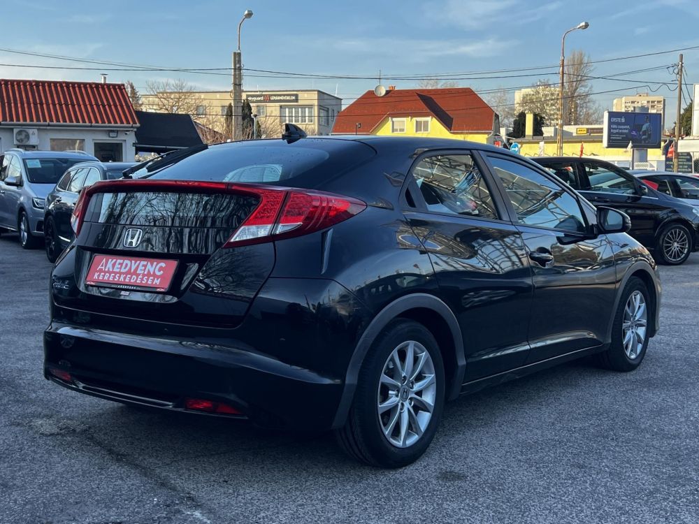 HONDA CIVIC 1.4 Comfort M.o-i. Klíma Tempomat Bluetooth Márkaszervizelt!
