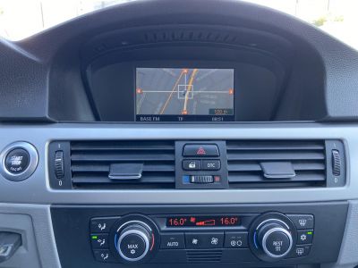 BMW 318d Magyar! Navi Bluetooth Tükörbehajtás 155ekm.!