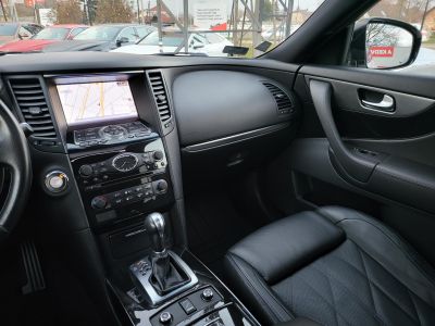 INFINITI QX70 3.0 d S Premium (Automata) Xenon Napfénytető Távtartó Navi Memória Ülésfűtés/hűtés Keyless