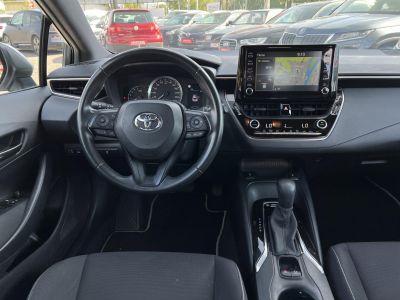 TOYOTA COROLLA 1.8 Hybrid Comfort Business e-CVT 64e km. LED Navi Tempomat Sávtartó Ülésfűtés Kamera