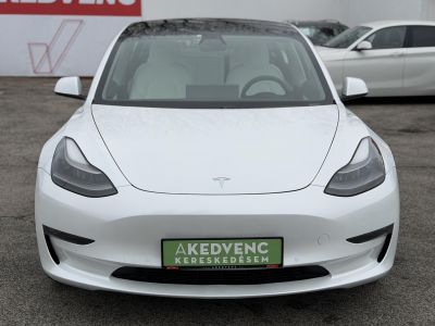 TESLA MODEL 3 Long Range AWD (Automata) FSD. FEHÉR BELSŐ. Perf BOOST. garanciális. hőszivattyú. vonóhorog!